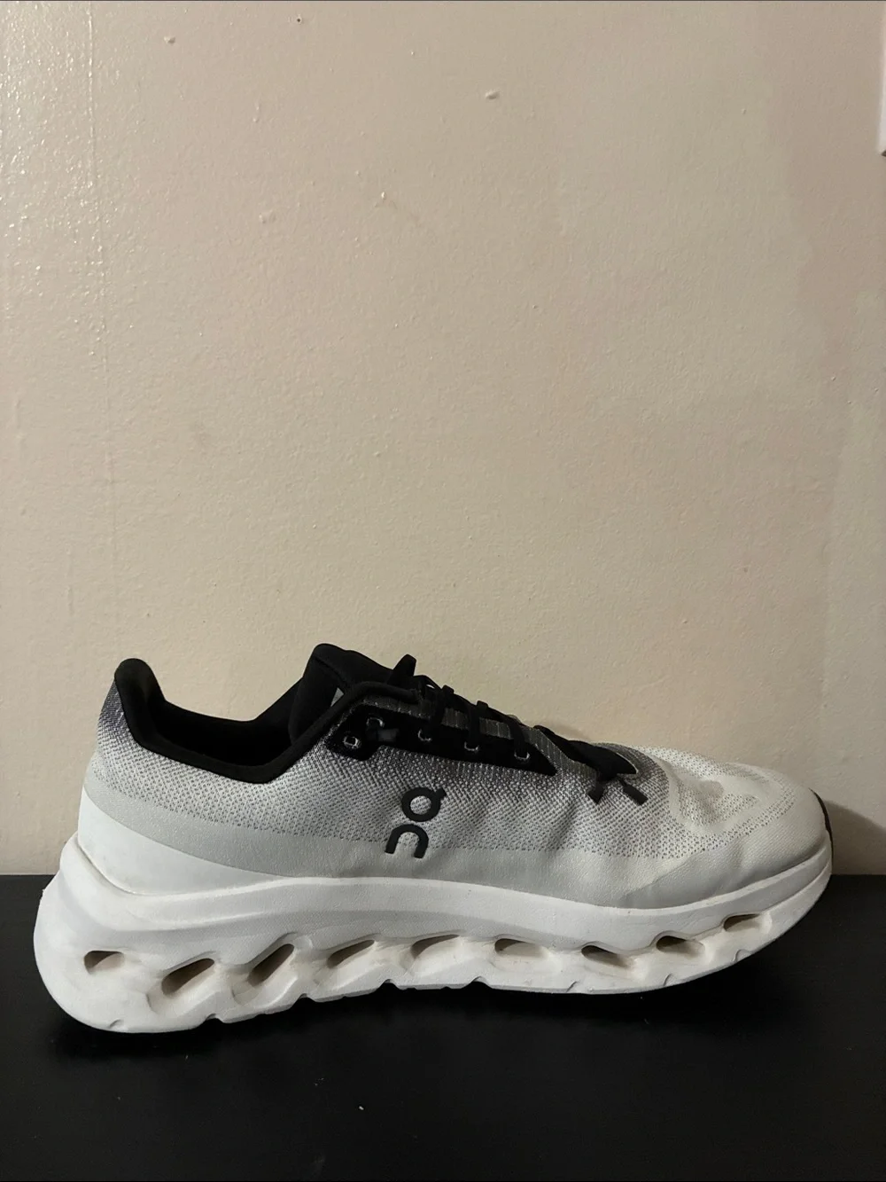 On Cloudtilt sneakers in the black and ivory colorway Mens Size 13M